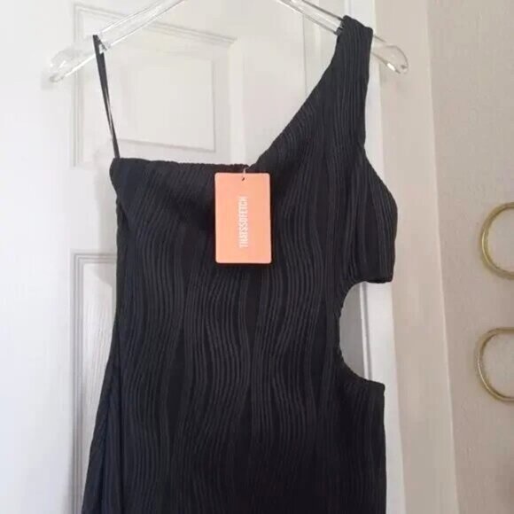 That's So Fetch Trami One Shoulder Cut Out Midi Dress Black 8/M NWT - Picture 1 of 14